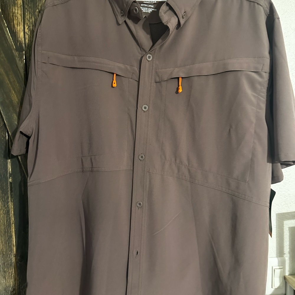 Men’s shirt nwt